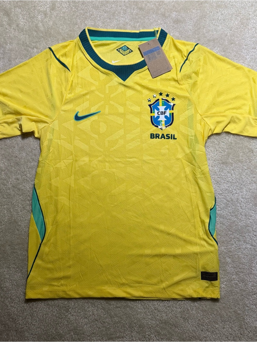 Nike Brazil Yellow & Green Soccer Jersey CBF (XL)